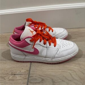 Air Jordan 1 low 5.5Y